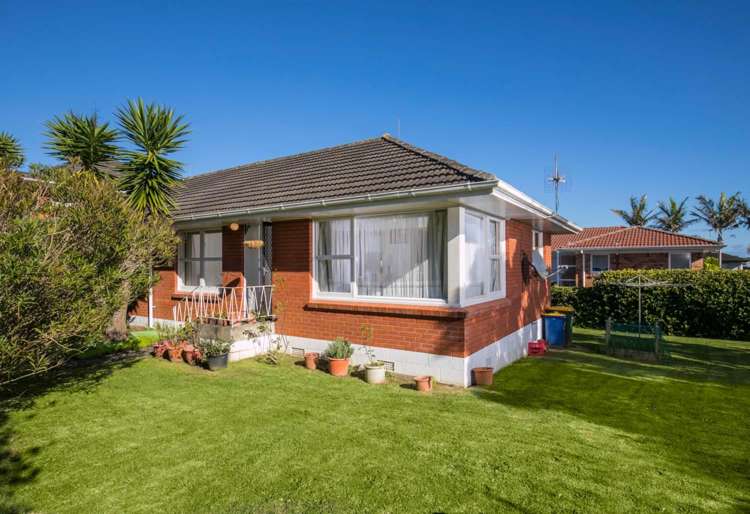 1 Marsh Avenue Forrest Hill_9