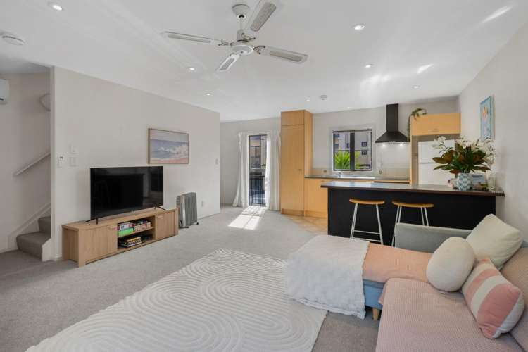 17/346 Oceanbeach Road 11229_2