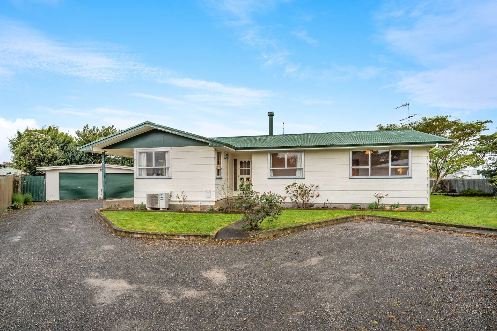 25 Moore Crescent Carterton_0