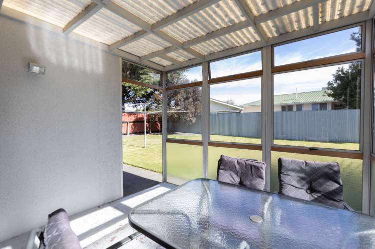 42 Spriggs Crescent Greenmeadows_14