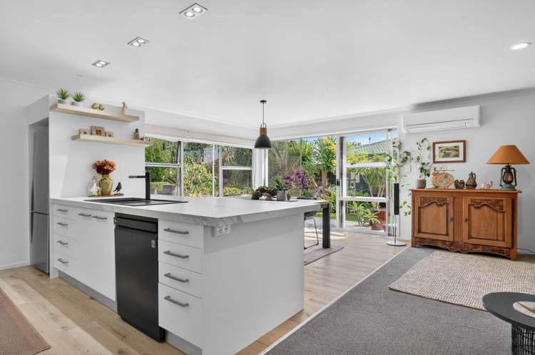 18 Resolution Place One Tree Point_9