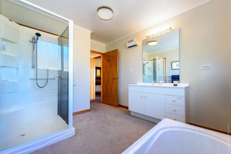 73 Birdwood Avenue Beckenham_17