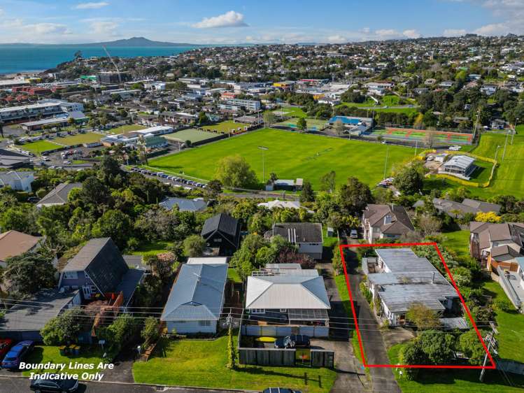 39 Woodlands Crescent Browns Bay_1