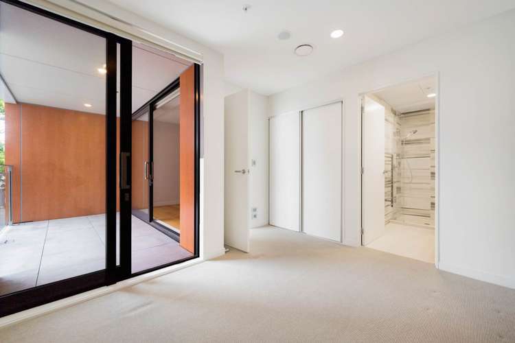 204/10 Lion Place Epsom_3