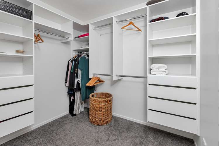 11 Olney Court One Tree Point_15