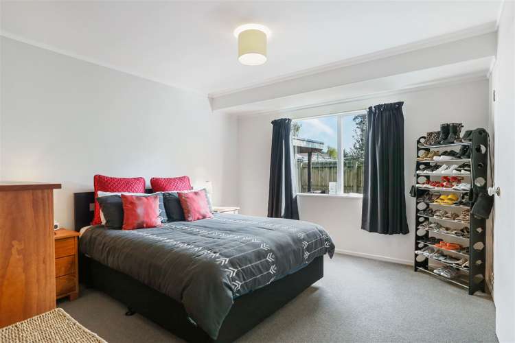 2/69a Godley Road Green Bay_4