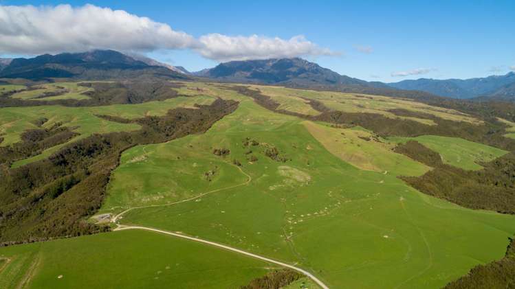 Quartz Range Road Bainham_21