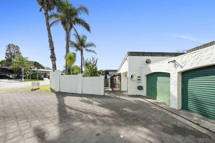 9 Micawber Place Mellons Bay_23