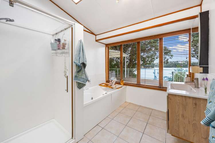 632 Blockhouse Bay Road Blockhouse Bay_16