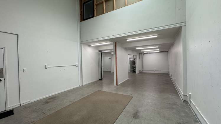 B2/16 Saturn Place Albany_2