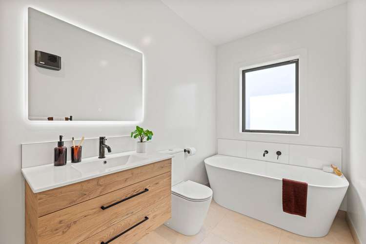 37 Sullivan Avenue Woolston_10