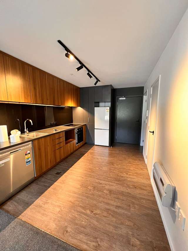 611/21 King Street Mount Cook_3