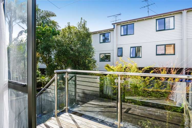 2/76 Galway Street Onehunga_14