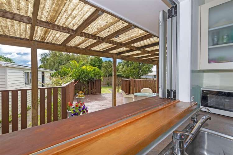 18 Cornwall Street Te Atatu South_9