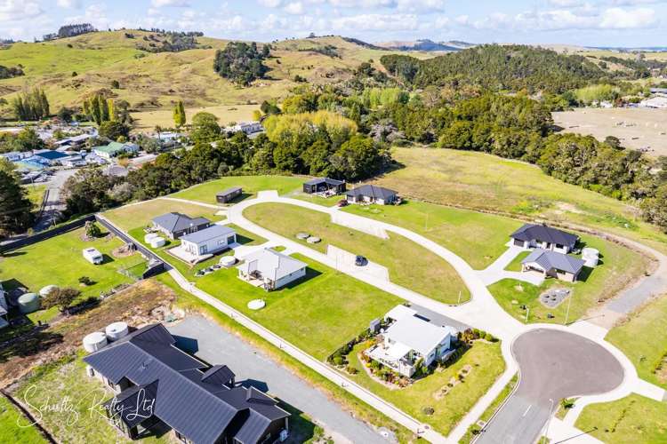 3 Manaaki Circle Paparoa_11