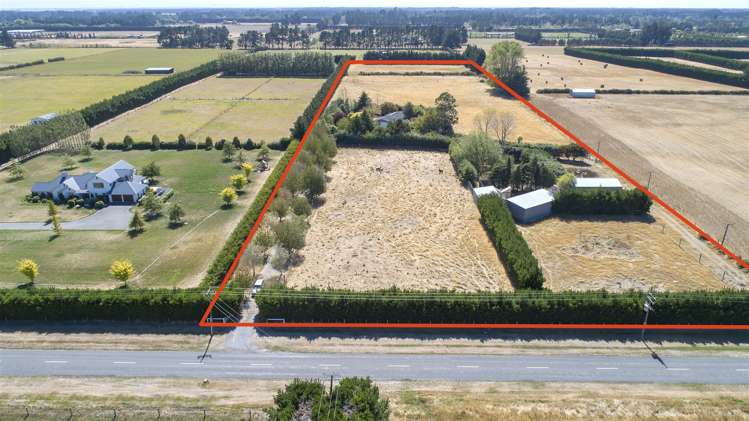 156 Halkett Road West Melton_13