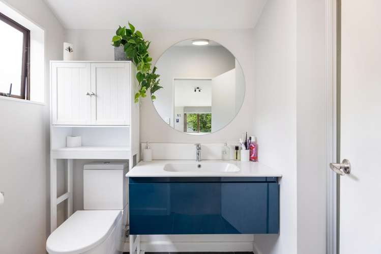 39a David Crescent Karori_13