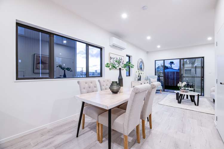 4/50 Newington Road Henderson_7