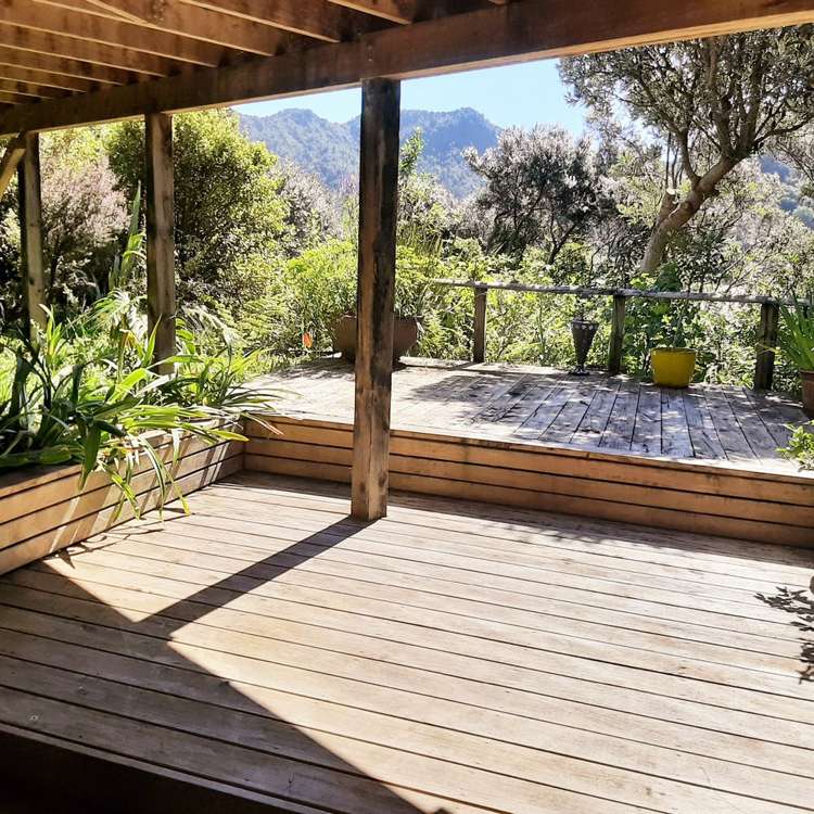 1212 Huia Road Huia_6