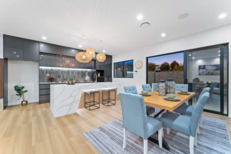 8 Barrel Crescent Swanson_9