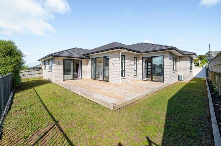 12 Paiaka Place Rototuna North_11