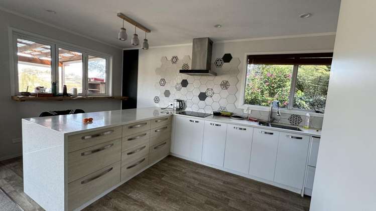 19 Aquarius Avenue Glen Eden_8