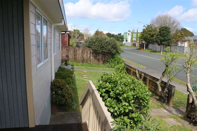 32 Armada Drive Ranui_2