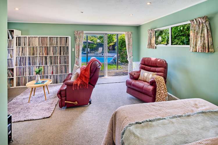 7 Tui Terrace Tawa_31