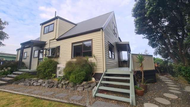 81 Renown Road Raumati South_1