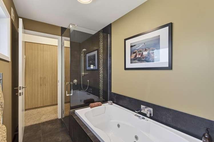 5 Tupuhi Place Highlands Park_33