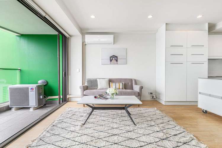 607/18 Beach Road Auckland Central_4