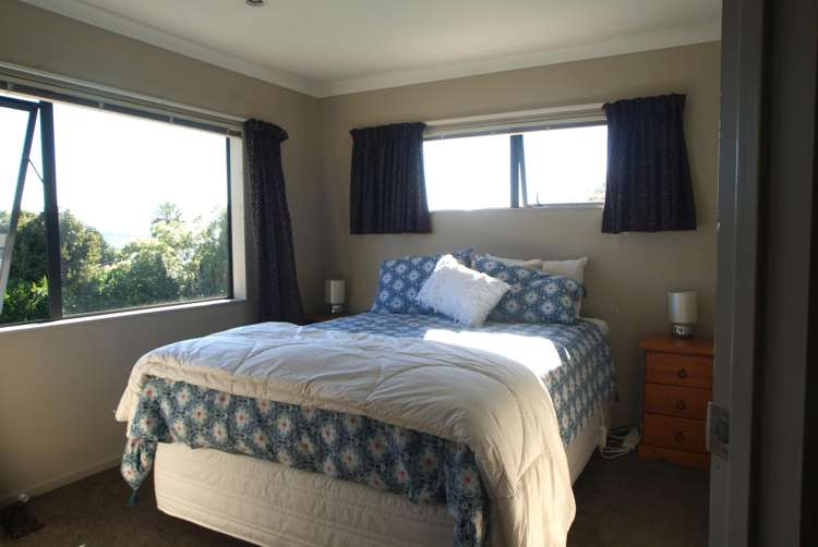 18a Boyd Avenue Mangere Bridge_7