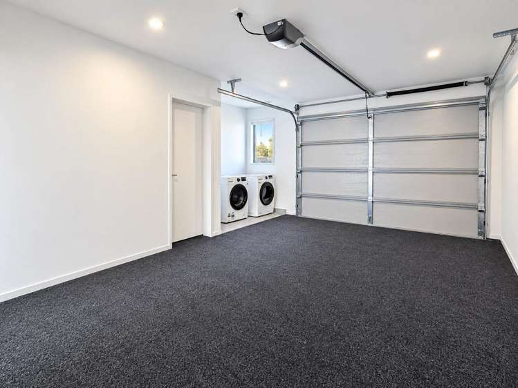 2 Papa Takaro Lane Flat Bush_19
