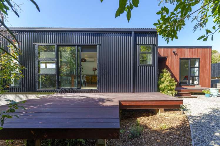 8 Merlincote Crescent Governors Bay_17