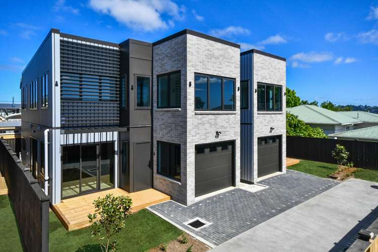 42 Church Road Mangere Bridge_27