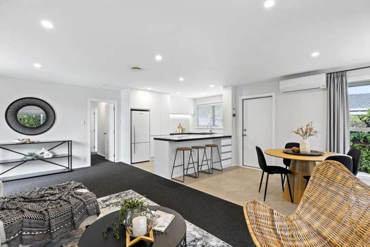1/45 Hope Farm Avenue Pakuranga Heights_10
