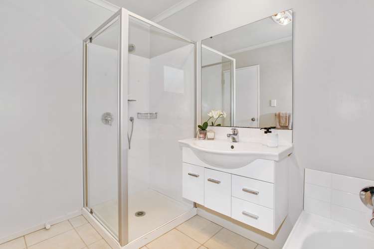 36 Bruce Pulman Drive Takanini_14