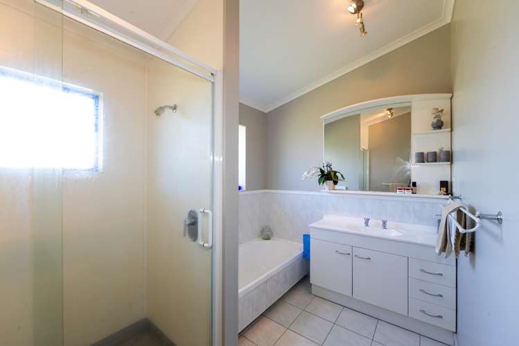 105 Paki Paki Road Longlands_7