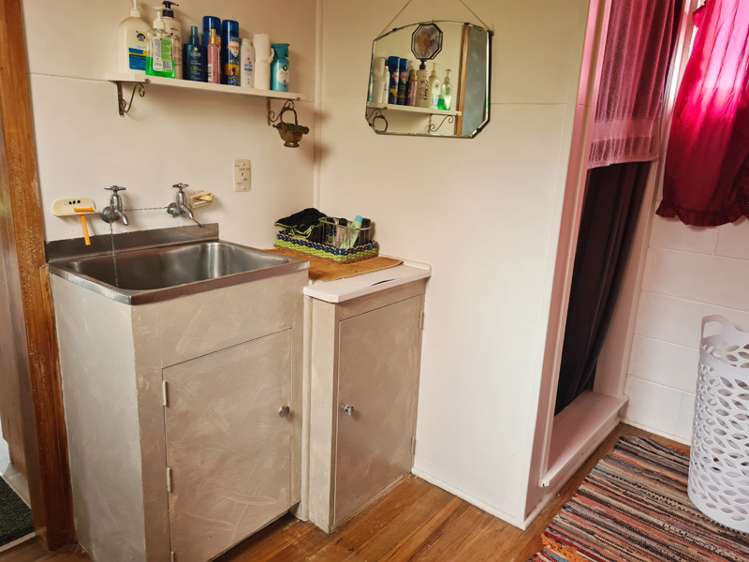 87 Whangaimoana Beach Road Pirinoa_11