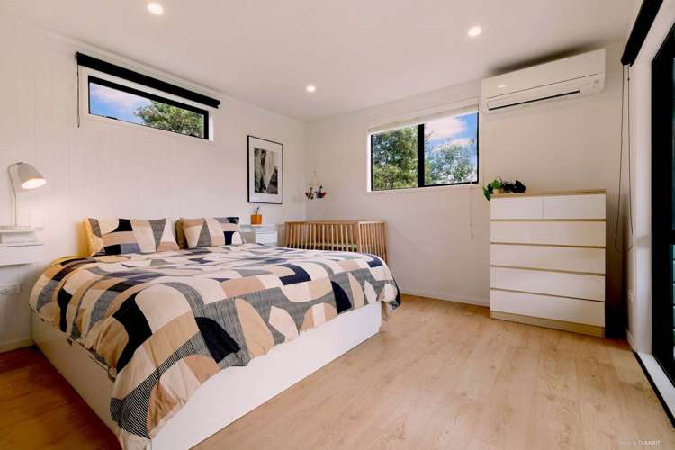 6 Mission Road Port Waikato_10