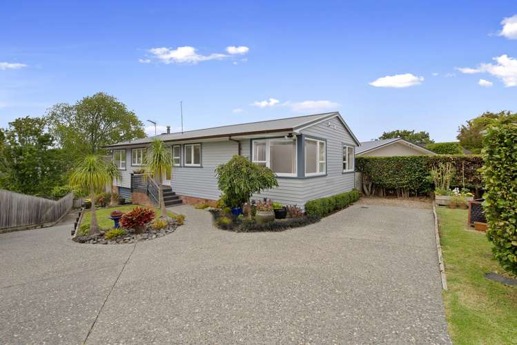 90 Tiroroa Avenue Te Atatu South_0