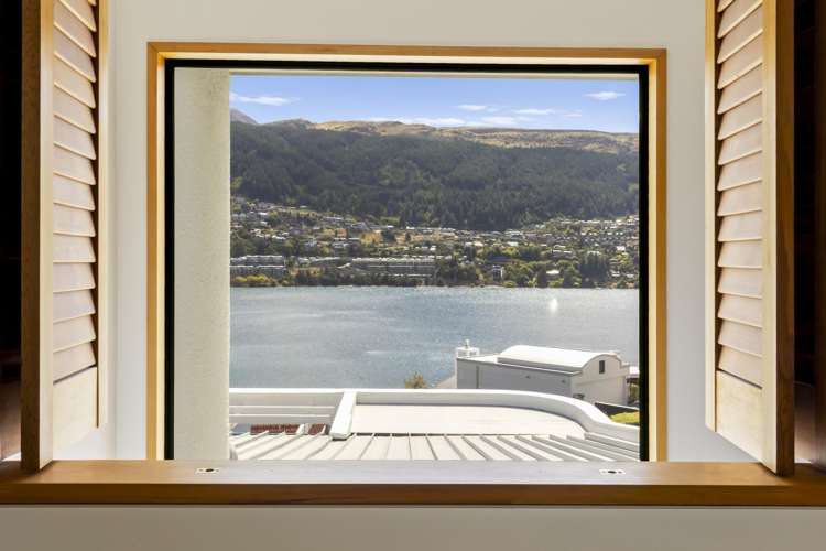 415 Peninsula Road Kelvin Heights_19