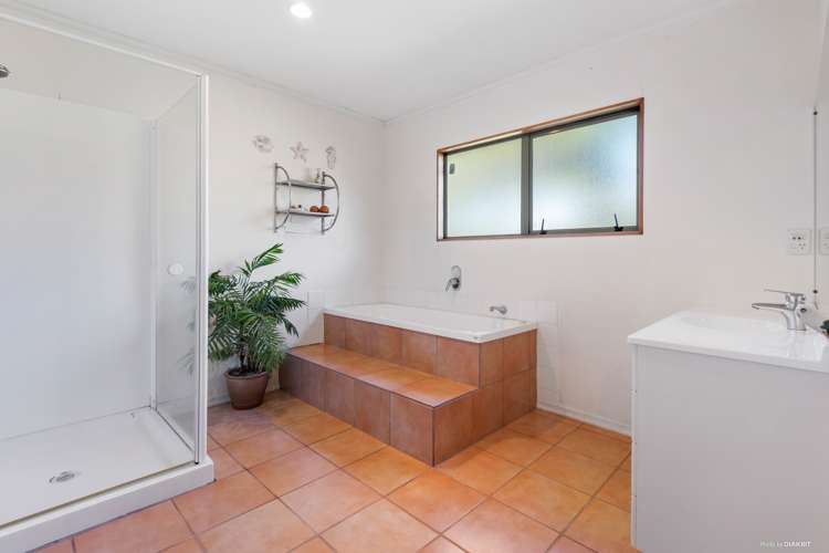 51 Staincross Street Green Bay_15