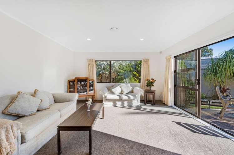 20 Butley Drive Farm Cove_12