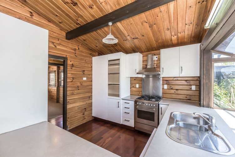 34 John Dee Crescent Red Beach_7