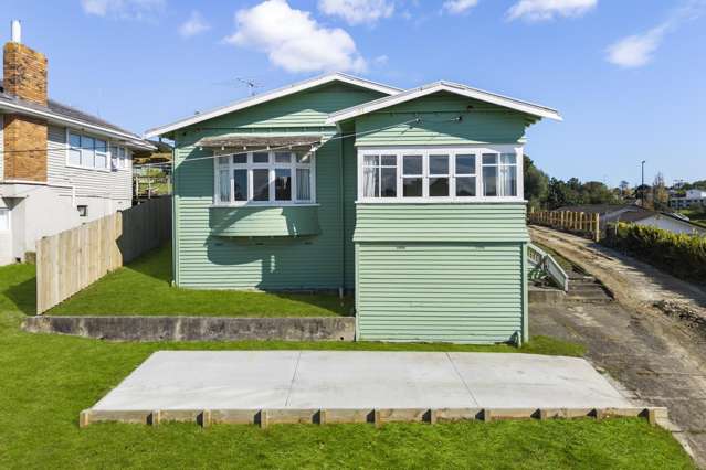 Sunny Character Home in Prime Ellerslie Location