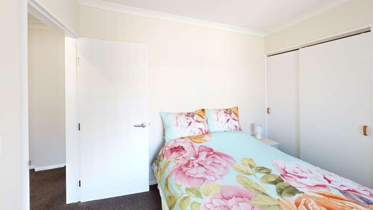 1 Loader Place Tawhero_7