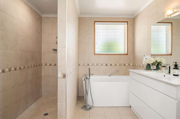 11 Fairlie Grove Te Puna_16