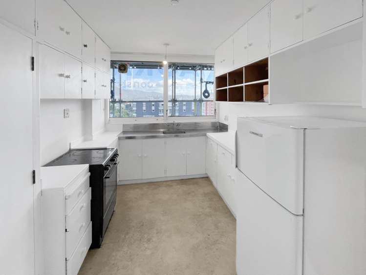 11B/186 The Terrace 1372_1