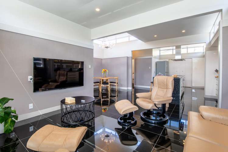 8C Brassey Road St Johns Hill_11